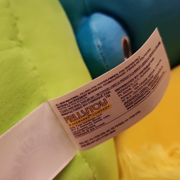 Sunny squishmallows blacklight responsive 8 imch NO TAG - Picture 4 of 4